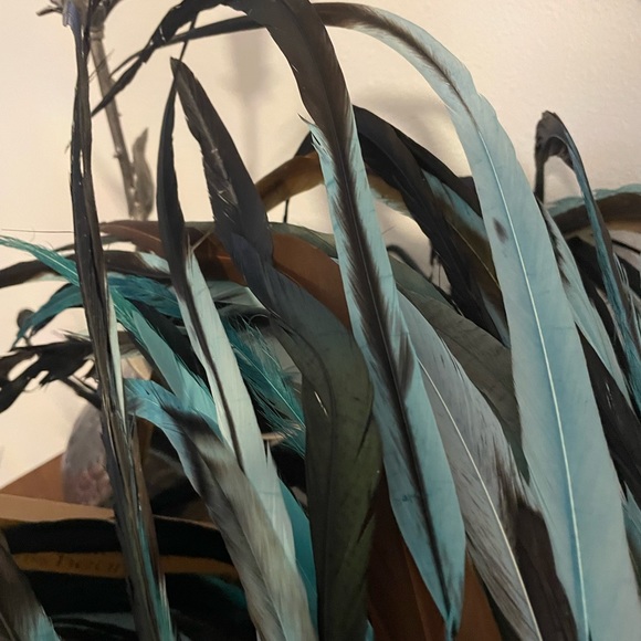 Handmade “real” Indian headdress great for costume or pow wow - Picture 10 of 10